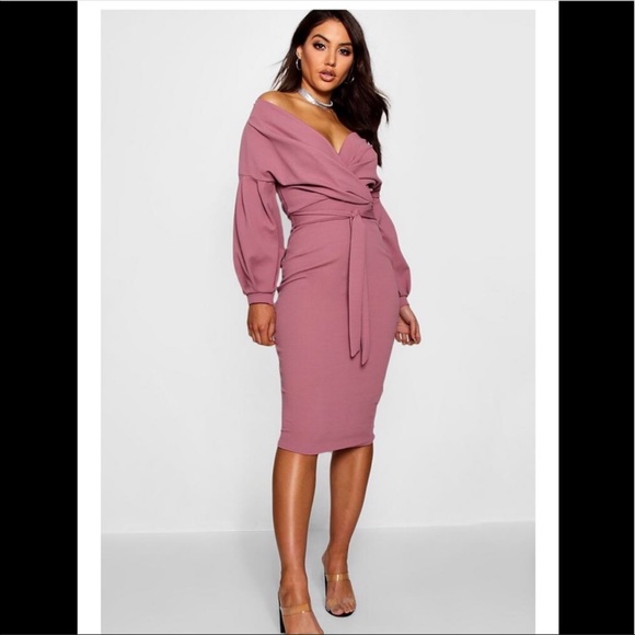 Dresses & Skirts - Gorgeous tone off shoulder wrap dress